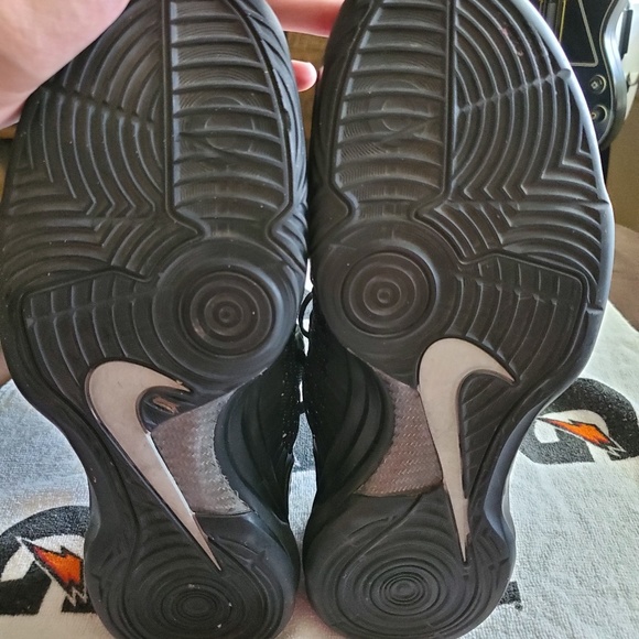 Nike 2013 Hyperdunks - Picture 4 of 4